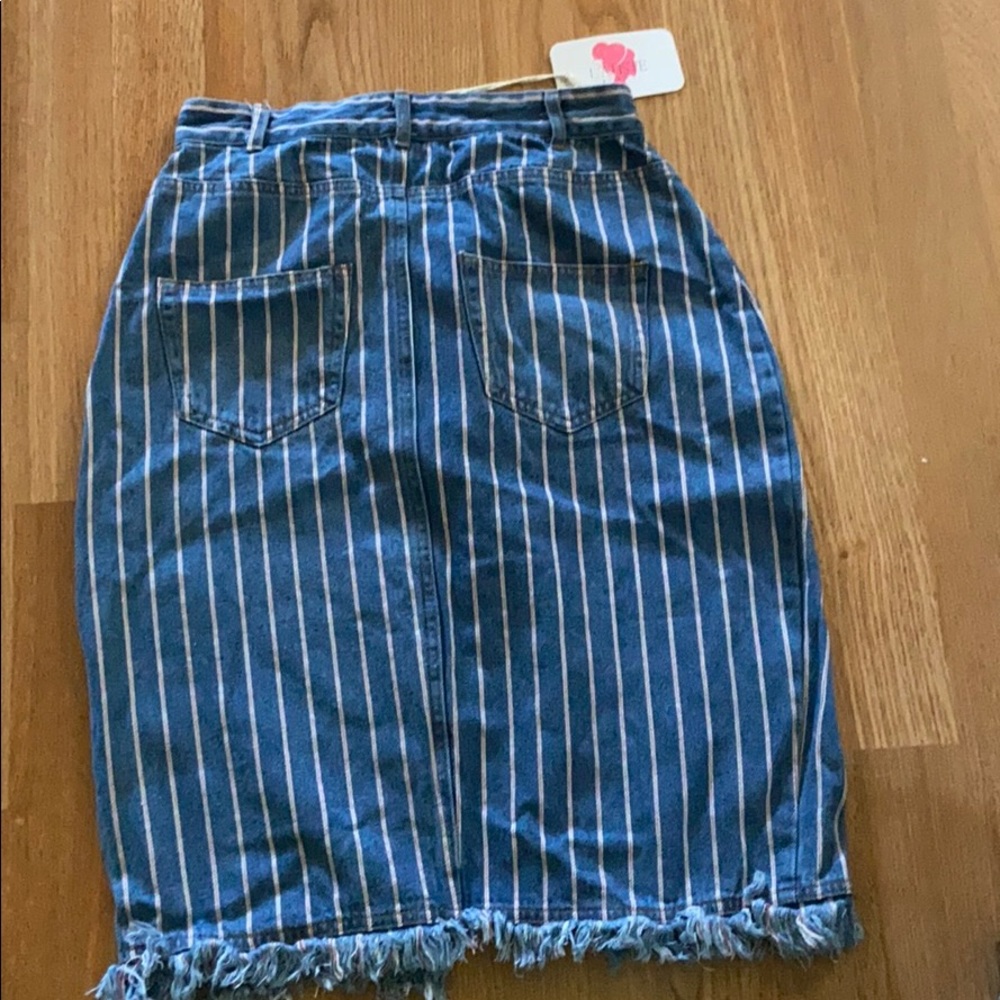 Two Piece Set - image 2